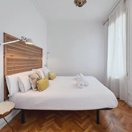 Apartment U-nique Roger Lluria