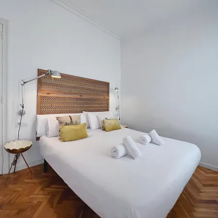 U-nique Roger Lluria Apartment Barcelona